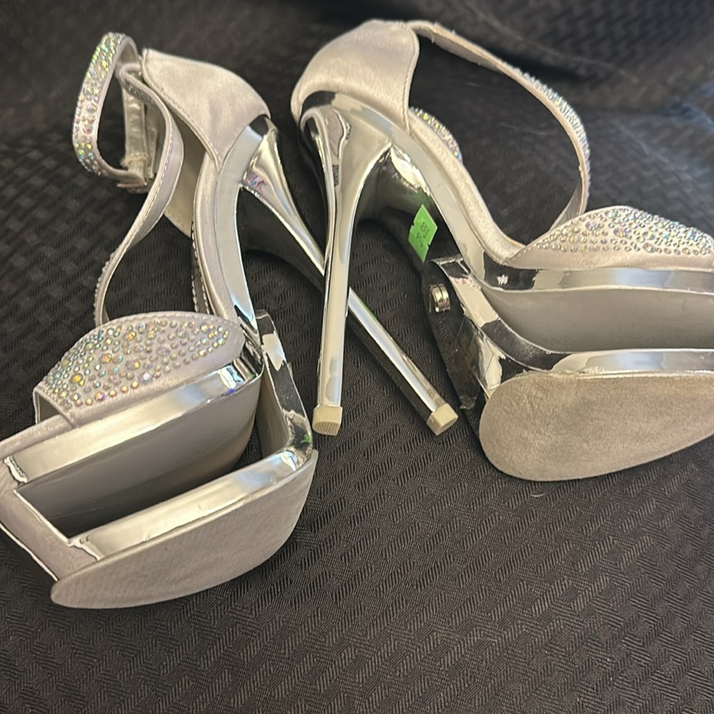 Mascotte 5.5” Silver Platform. Size 5.5 - Picture 3 of 5